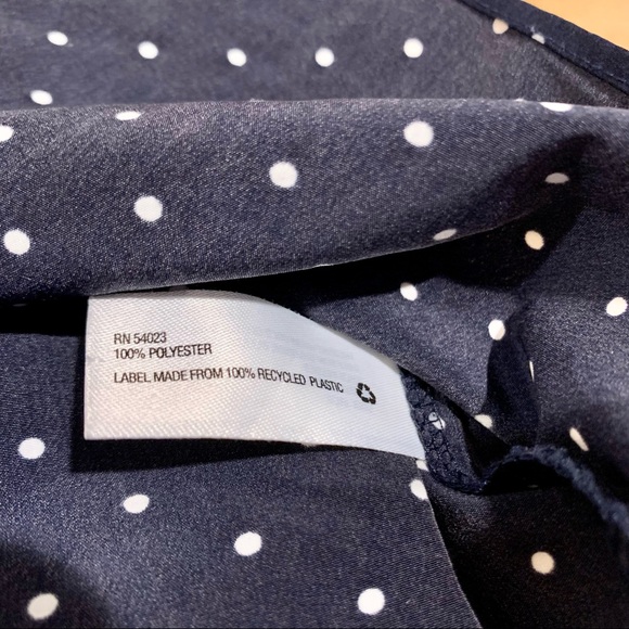 ✨ Navy and White Sleeveless Polka Dot Top - XS - Picture 5 of 10